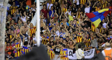 Tifosi del Valencia allo Stadio Mestella