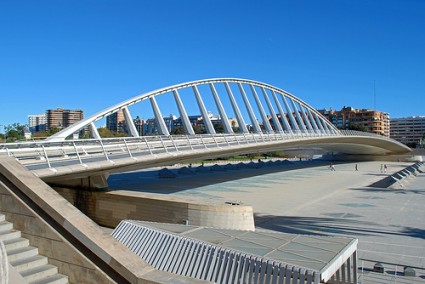 Il Puente de la Peineta di Santiago Calatrava