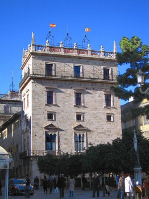 Il Palau de la Generalitat, facciata principale
