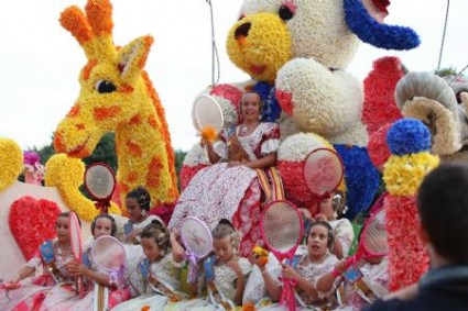 Carro allegorico della Batalla de Flores