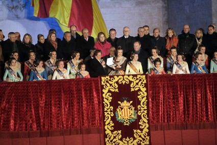 Cridà con il sindaco di Valencia e la Fallera Mayor